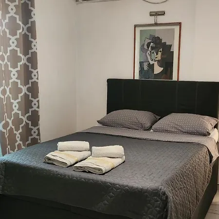 Shopping,airport,parking,ring Road 100sqm Comfort Διαμέρισμα